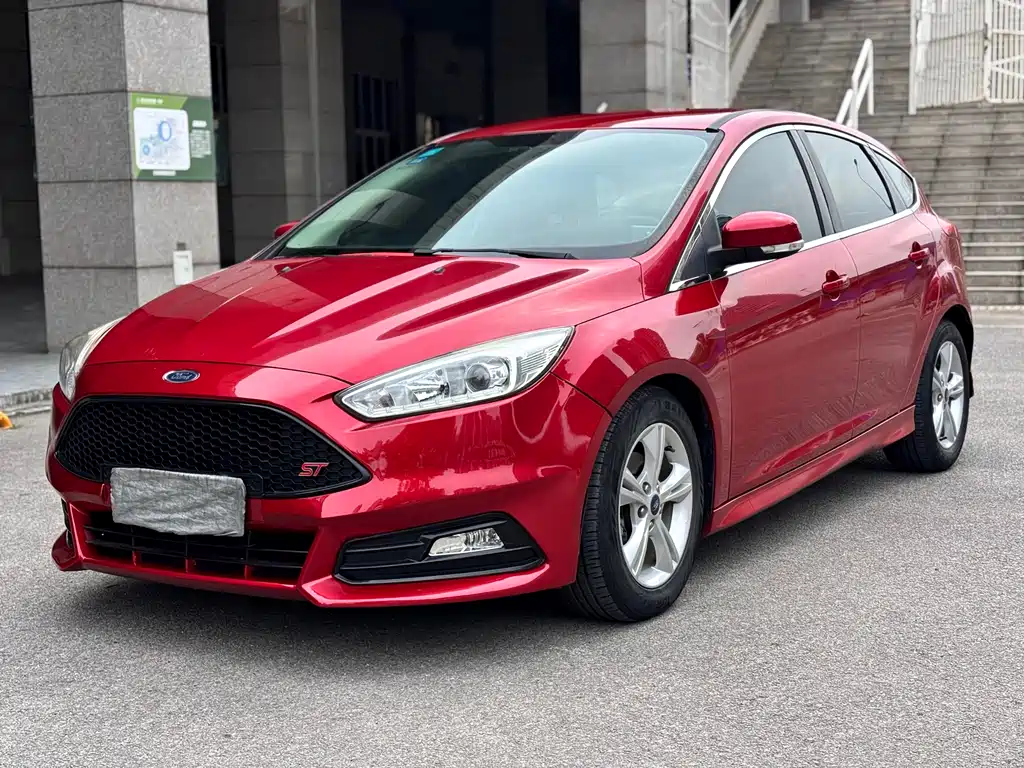 Ford Focus 2016 — фото 1
