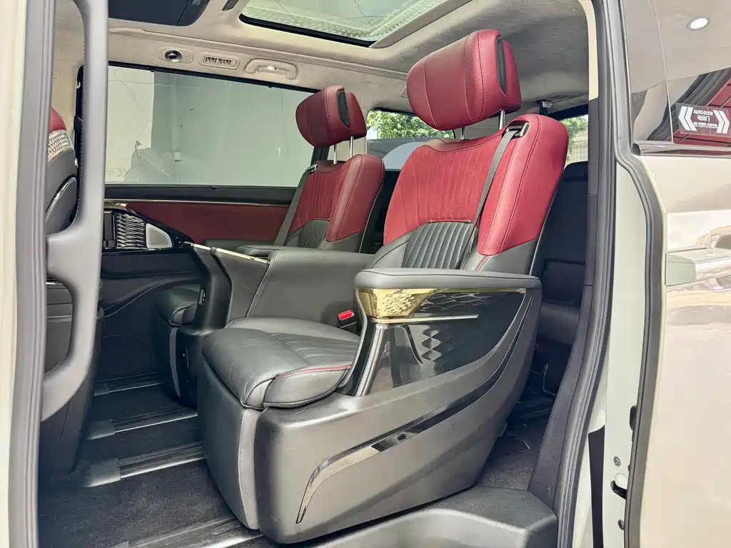 GAC Motor Trumpchi E9 2023 — фото 9