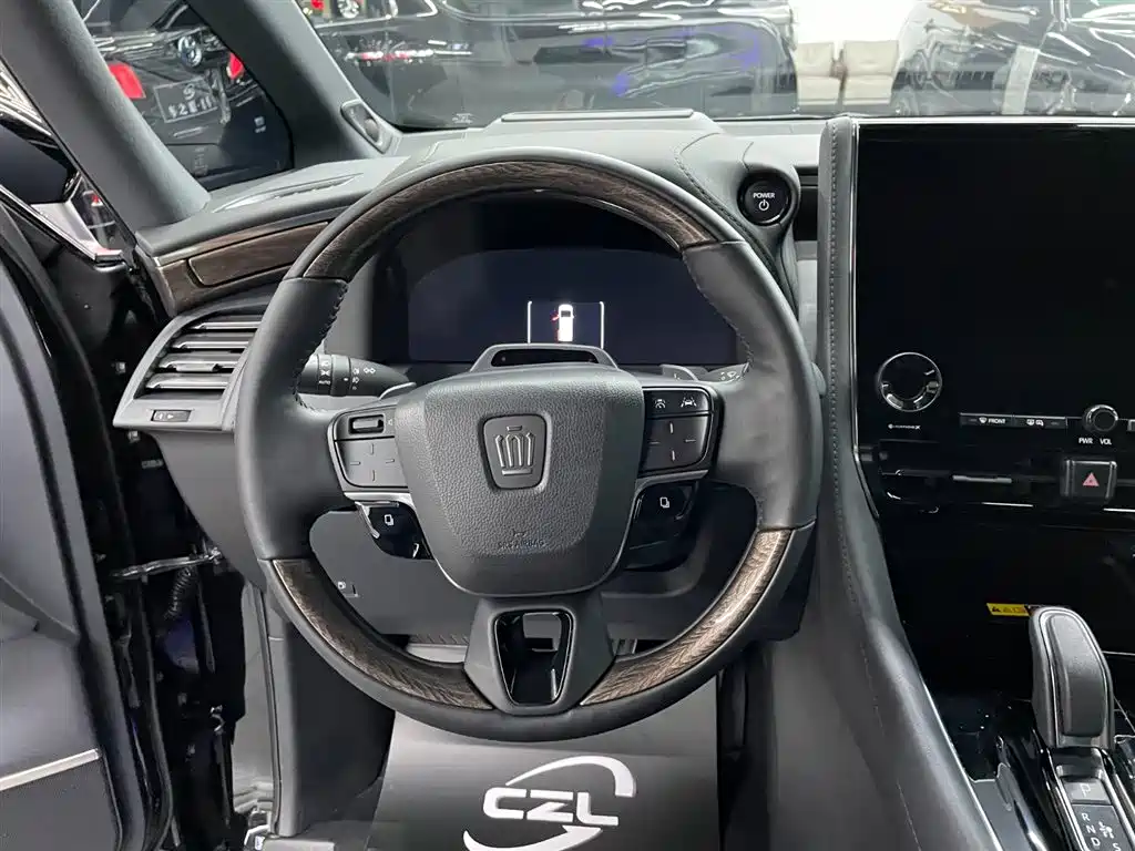 Toyota Vellfire 2024 — фото 10