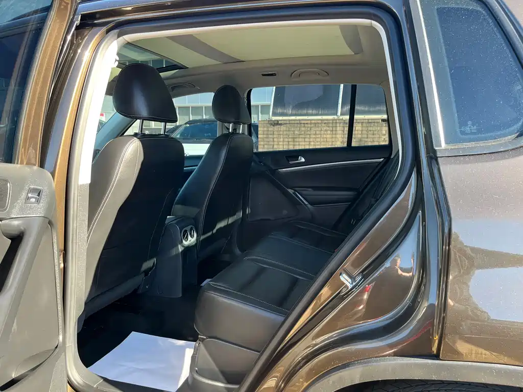 Volkswagen Tiguan 2018 — фото 13