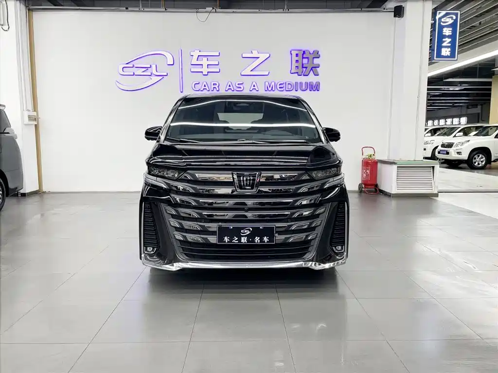 Toyota Vellfire 2024 — фото 2