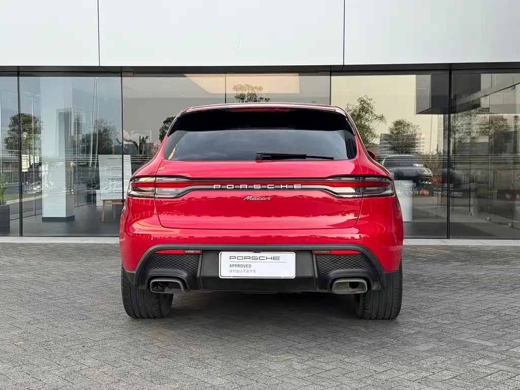 Porsche Macan 2023 — фото 16