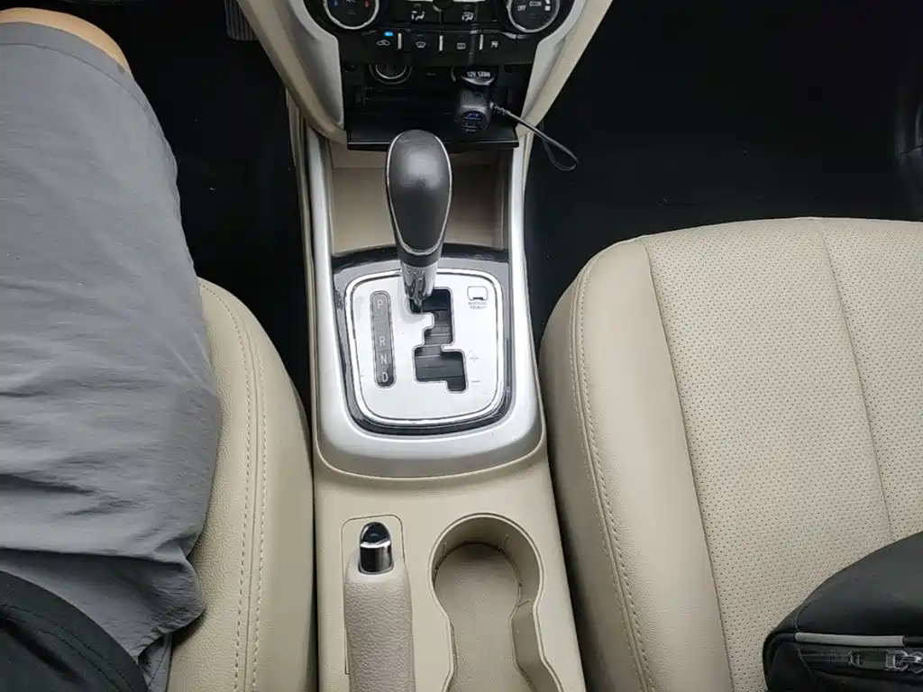 Changan Eado 2014 — фото 14