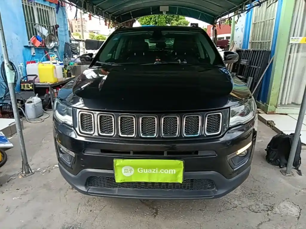 Jeep Compass 2017 — фото 3