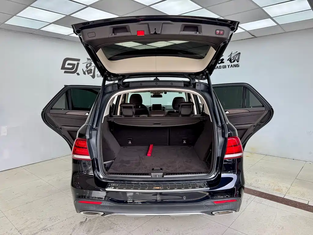 Mercedes-Benz GLE 2018 — фото 21