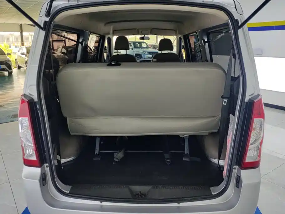 Wuling Rongguang S 2025