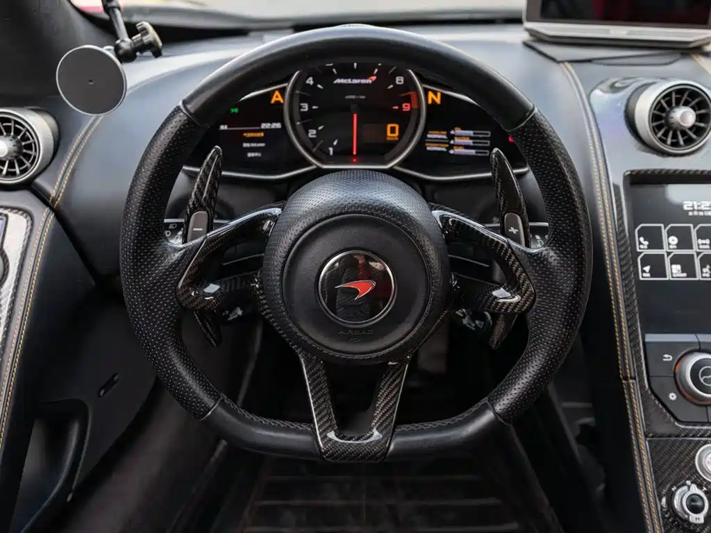McLaren 12C 2014 — фото 13