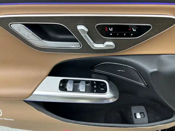 Mercedes-Benz E-Class 2024