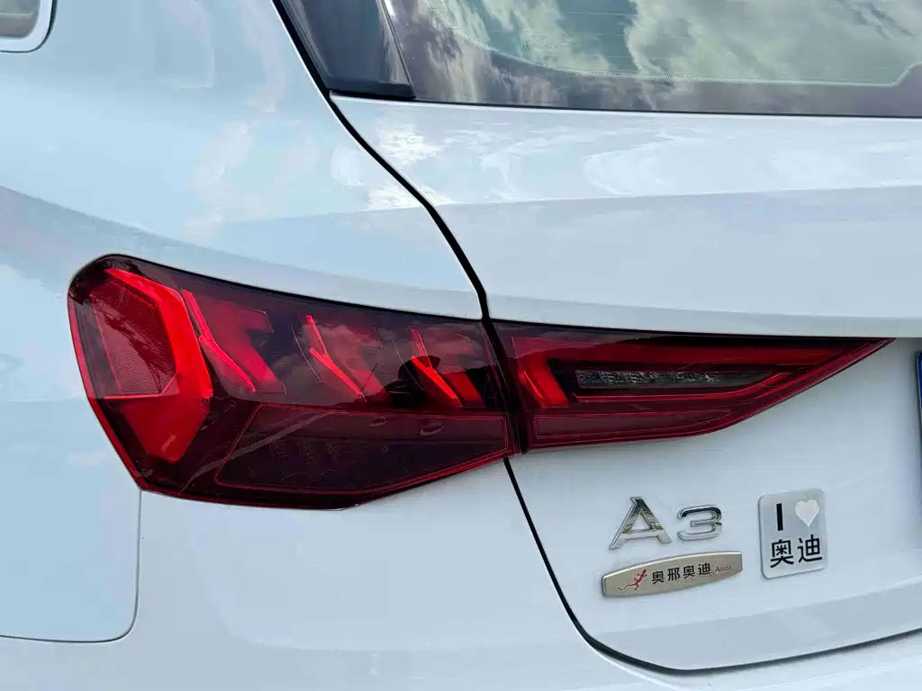 Audi A3 2022 — фото 19