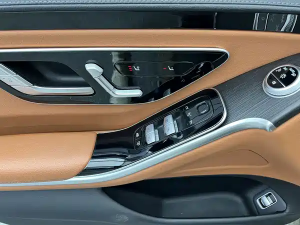 Mercedes-Benz S-Class 2023