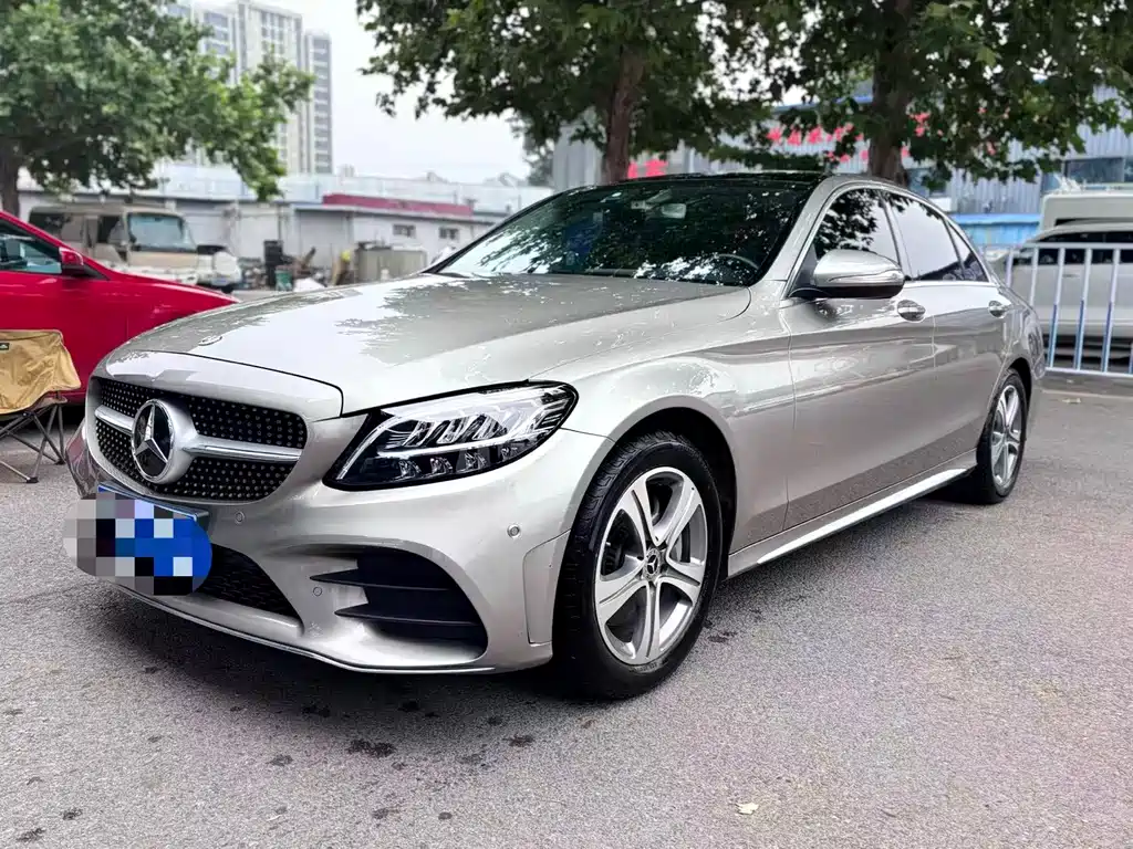 Mercedes-Benz C-Class 2020