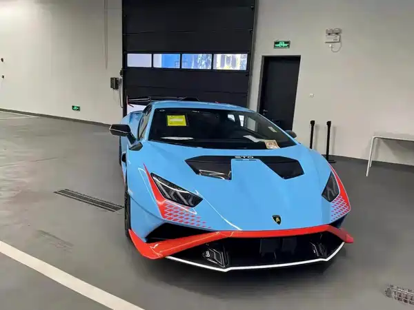 Lamborghini Huracan 2022