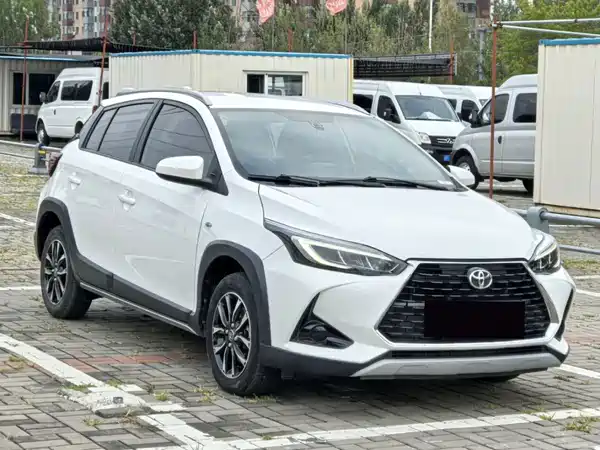 Toyota Yaris L 2022