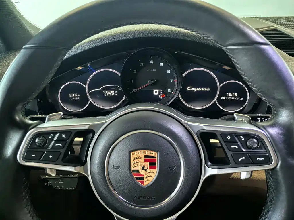 Porsche Cayenne 2019 — фото 12