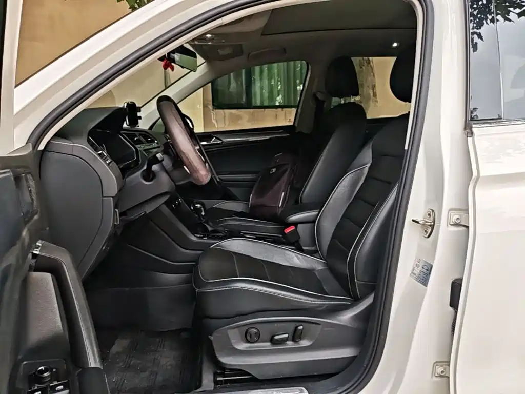 Volkswagen Tiguan L 2020 — фото 15