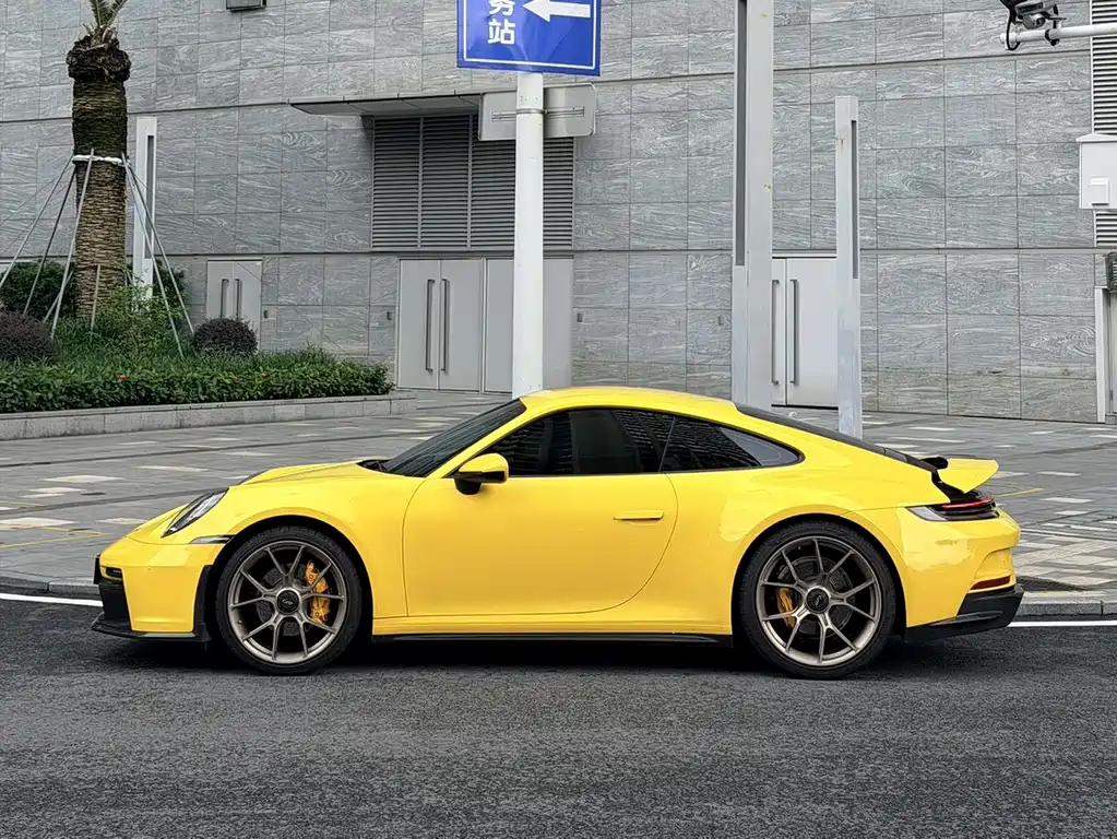 Porsche 911 2021 — фото 3