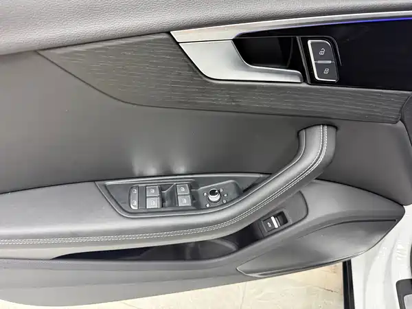 Audi A4L 2024