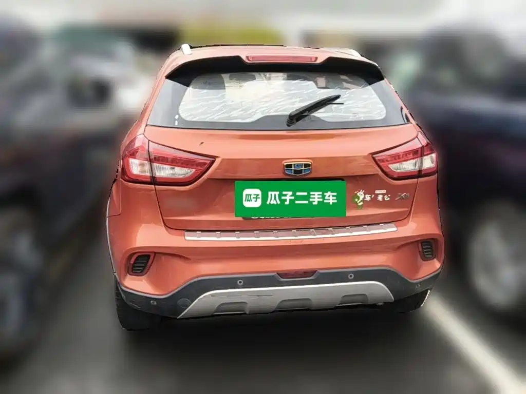 Geely Vision X3 2017 — фото 10