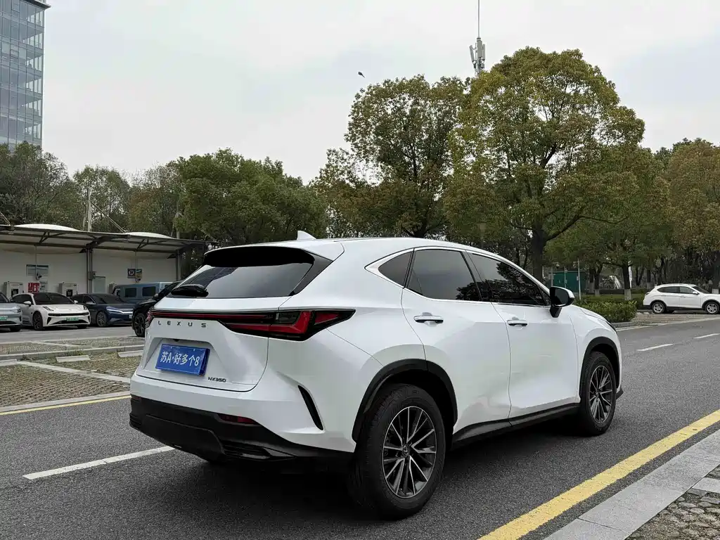 Lexus NX 2022 — фото 4
