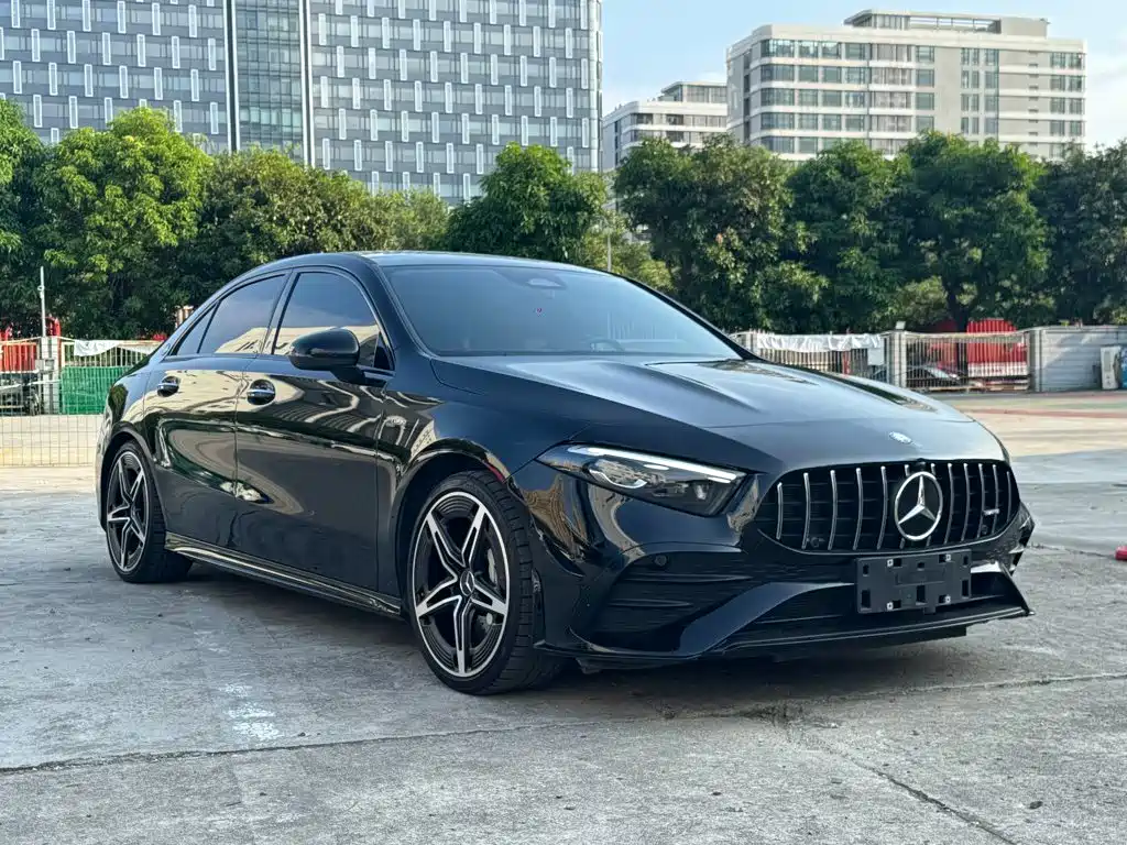 Mercedes-Benz A-Class AMG 2025 — фото 3