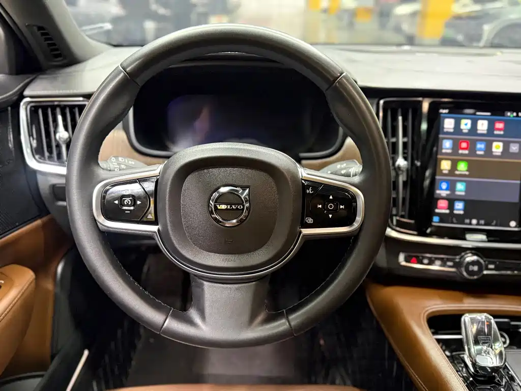 Volvo S90 2022 — фото 13