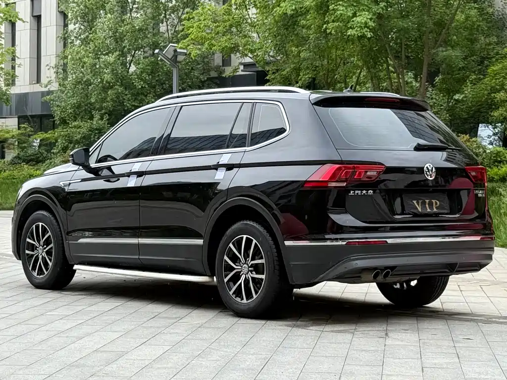 Volkswagen Tiguan L 2018 — фото 23