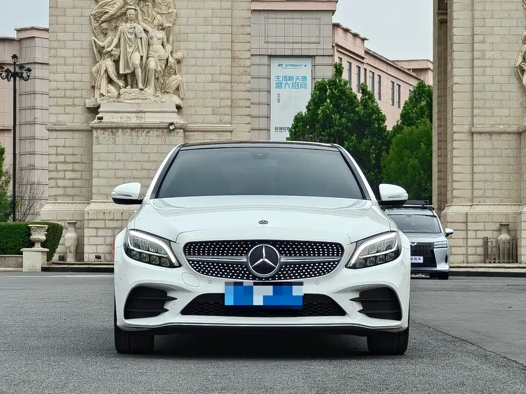 Mercedes-Benz C-Class 2019 — фото 2