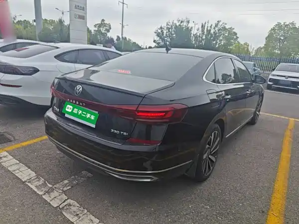 Volkswagen Passat 2022