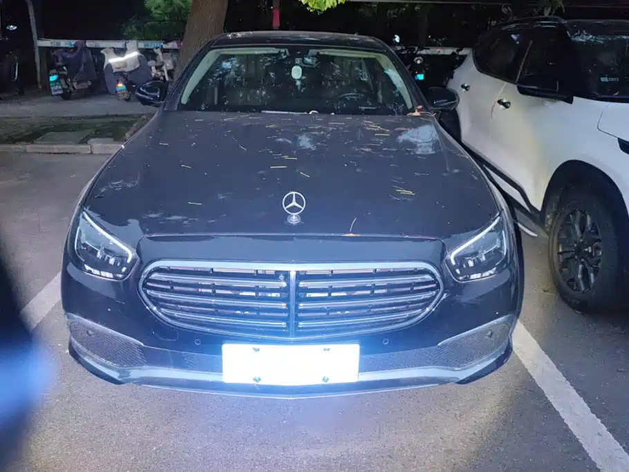 Mercedes-Benz E-Class 2022