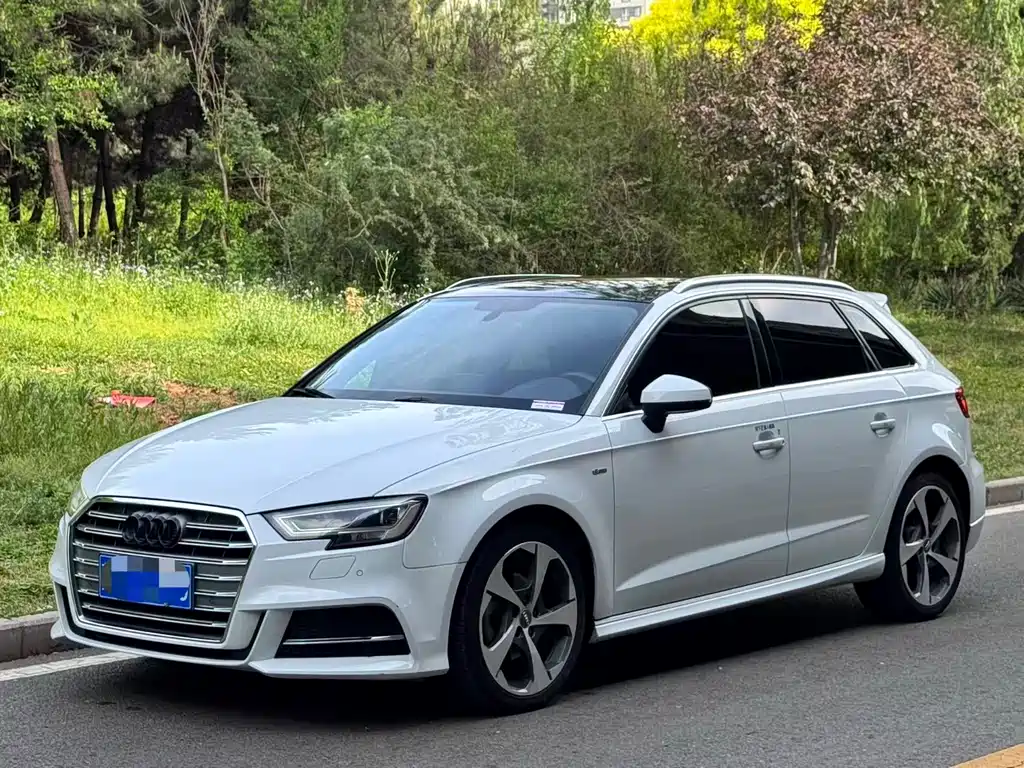 Audi A3 2020 — фото 1