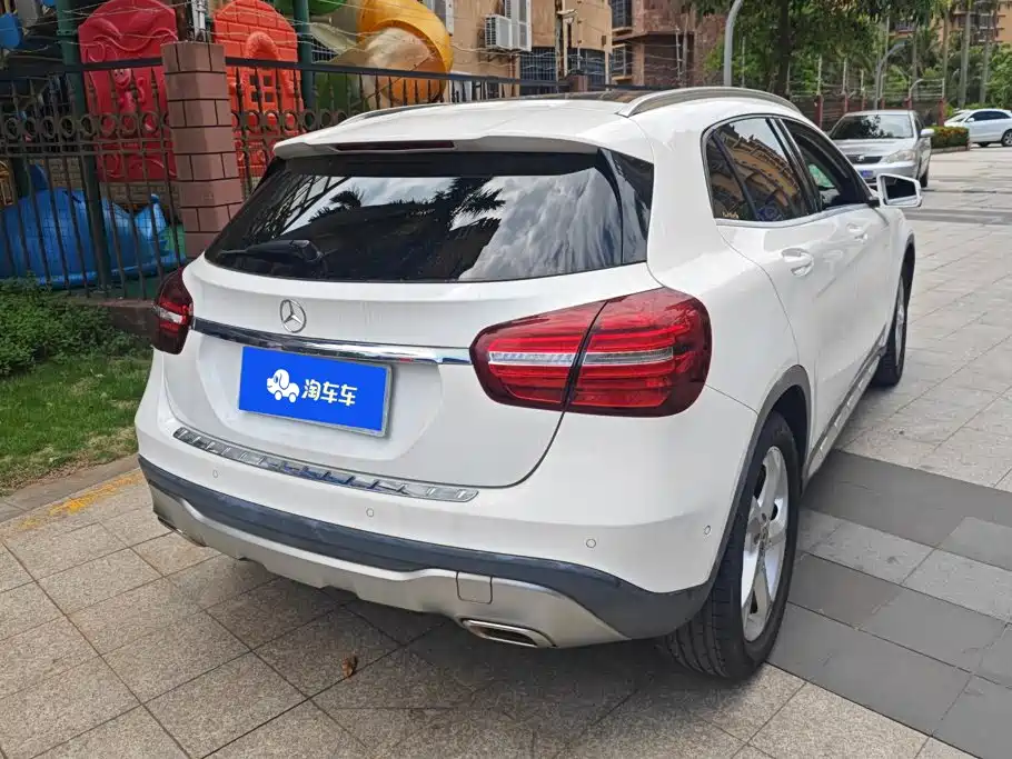 Mercedes-Benz GLA 2019