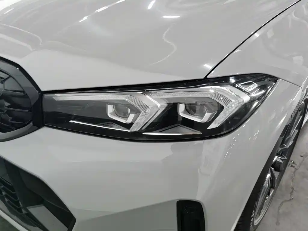 BMW 3 Series 2024