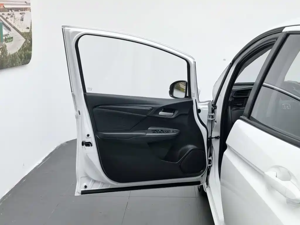 Honda Fit 2017 — фото 8