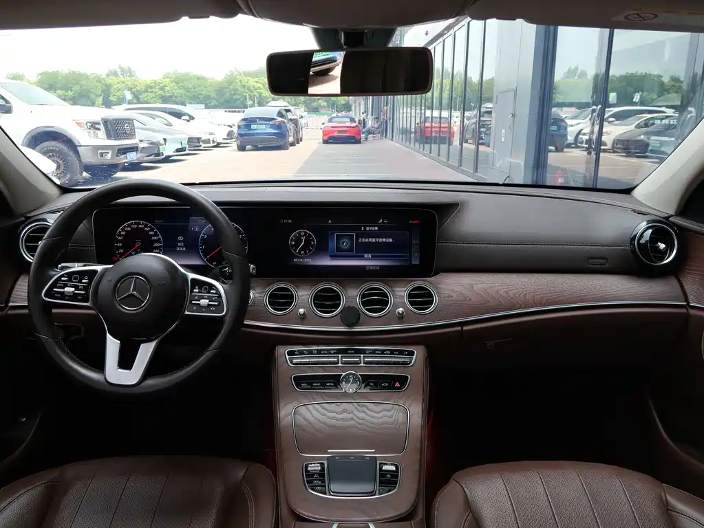 Mercedes-Benz E-Class 2020 — фото 7