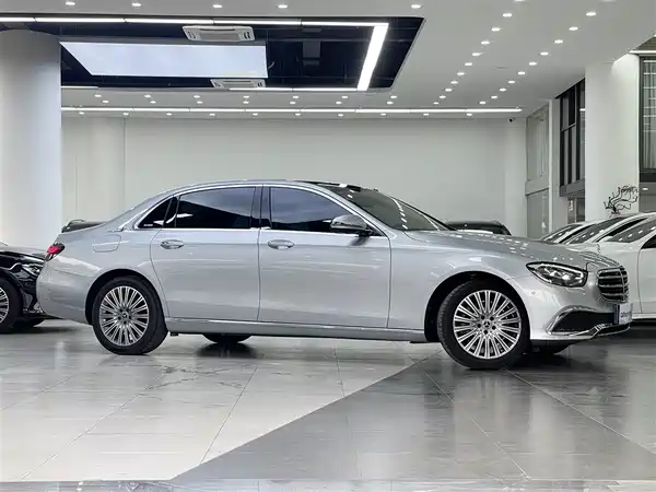 Mercedes-Benz E-Class 2023