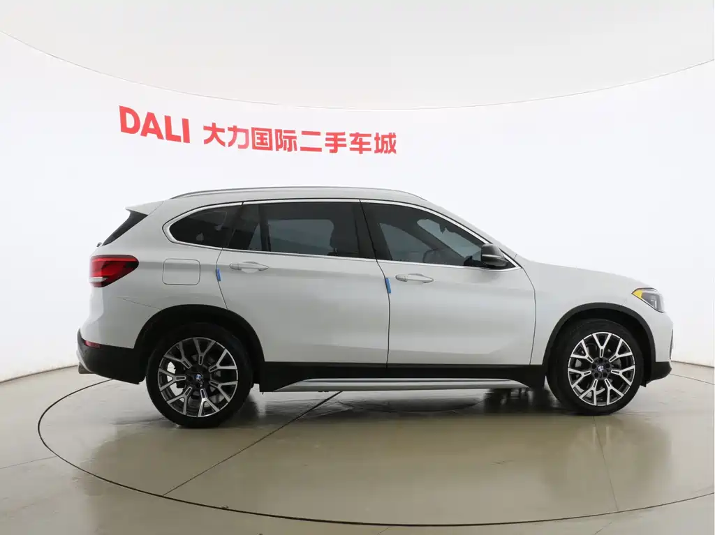 BMW X1 2023 — фото 4