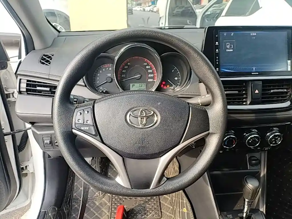 Toyota Vios 2022 — фото 11