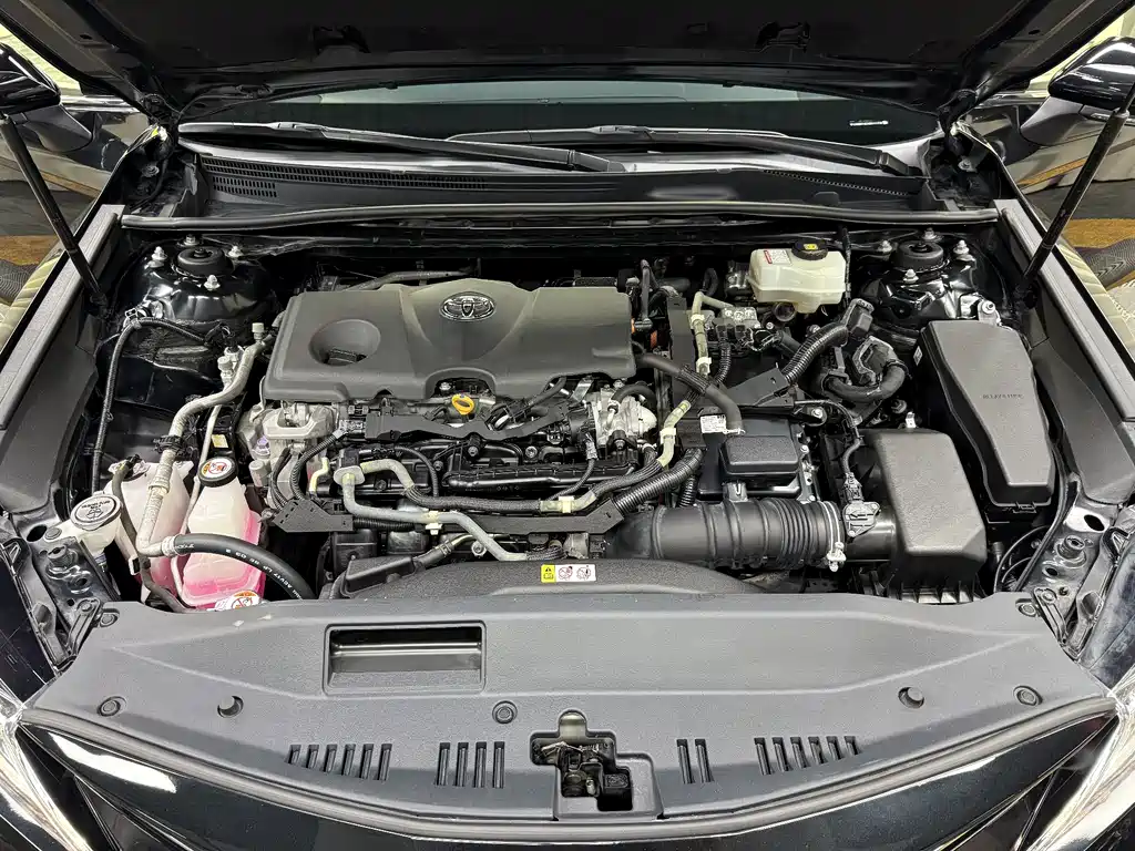 Toyota Camry 2022 — фото 15