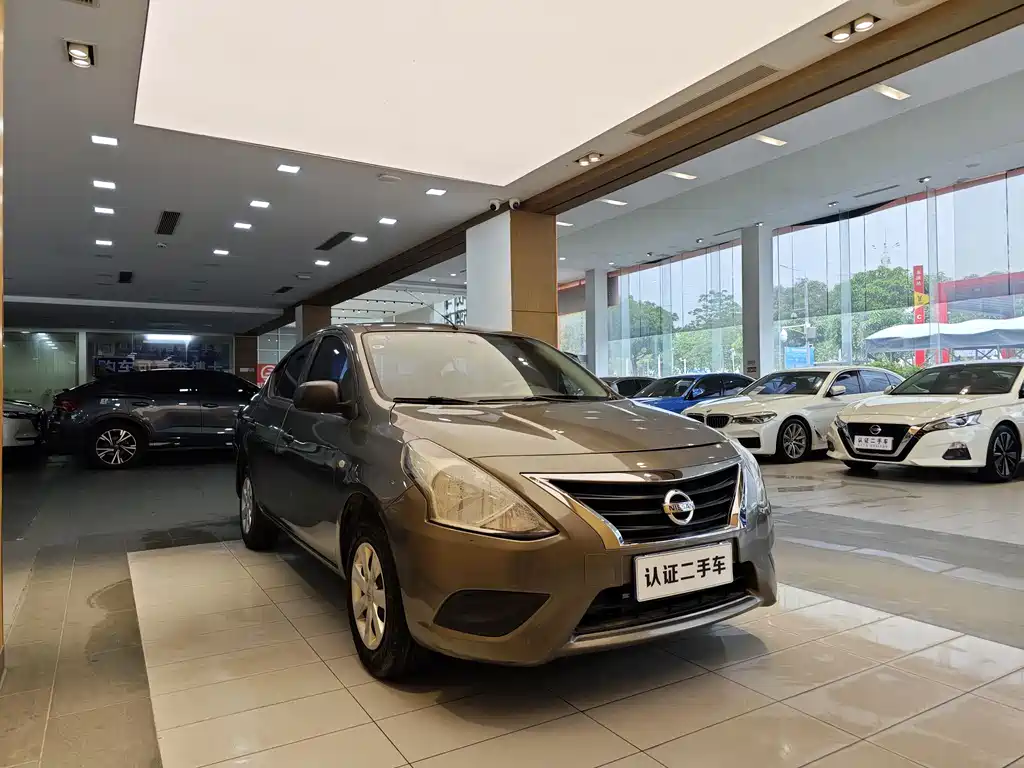 Nissan Sunny 2016 — фото 4