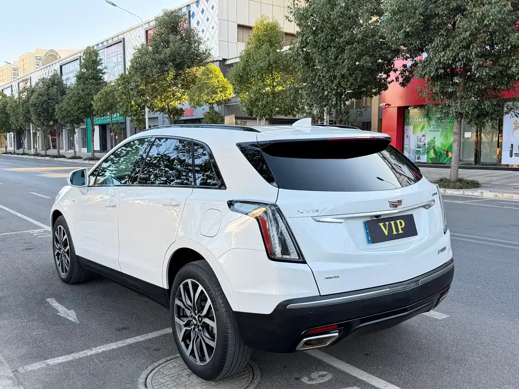 Cadillac XT5 2021 — фото 6