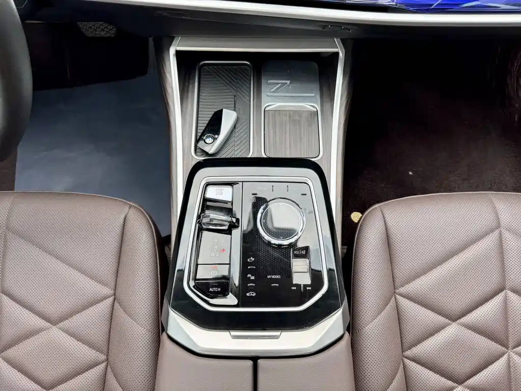 BMW 7 Series 2024 — фото 14
