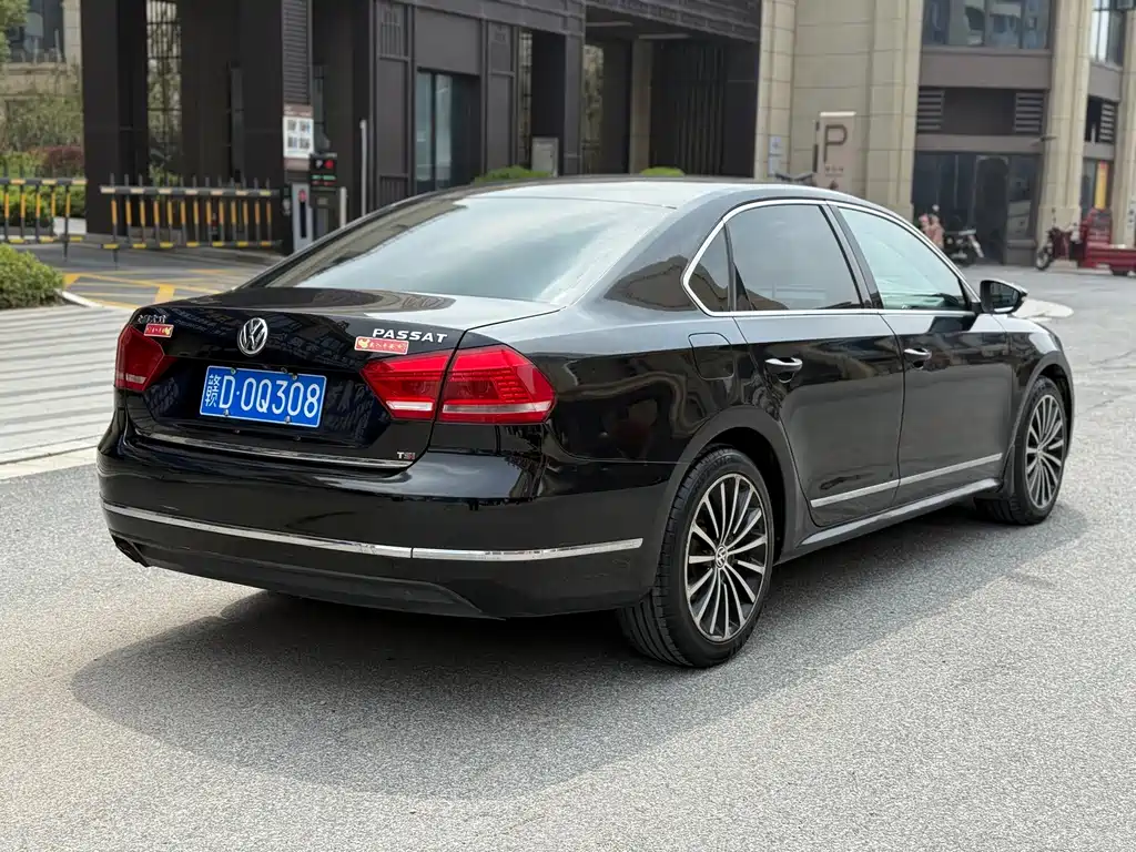 Volkswagen Passat 2015 — фото 9