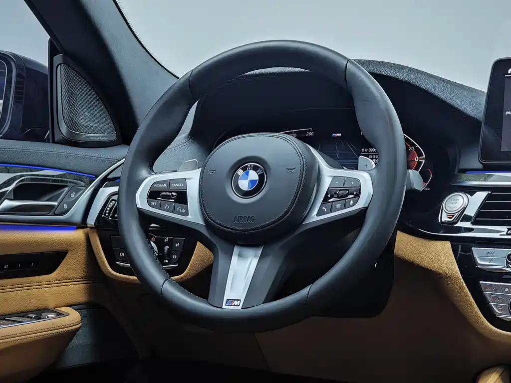 BMW 6 Series GT 2024 — фото 11