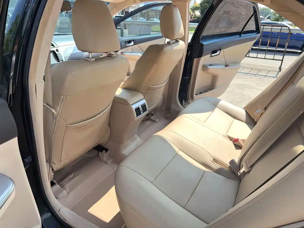 Toyota Camry 2012