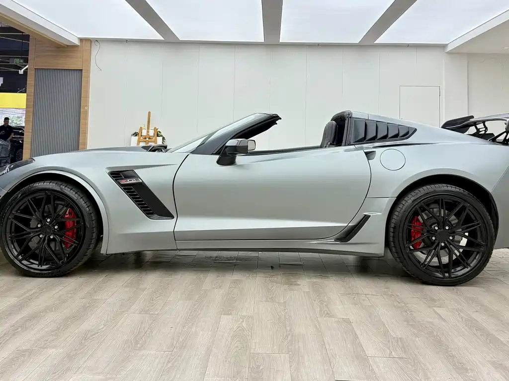 Chevrolet Corvette 2018 — фото 12