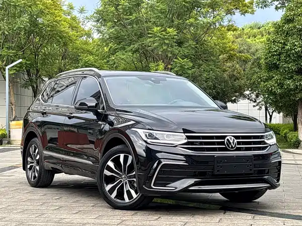 Volkswagen Tiguan L 2022