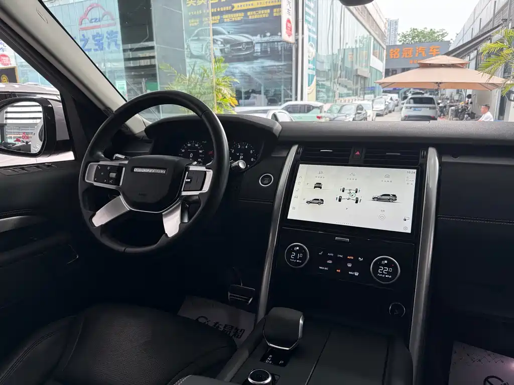 Land Rover Discovery 2021 — фото 13