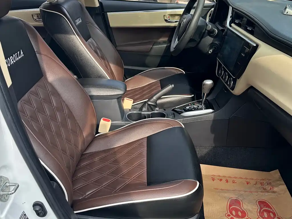 Toyota Corolla 2018 — фото 18
