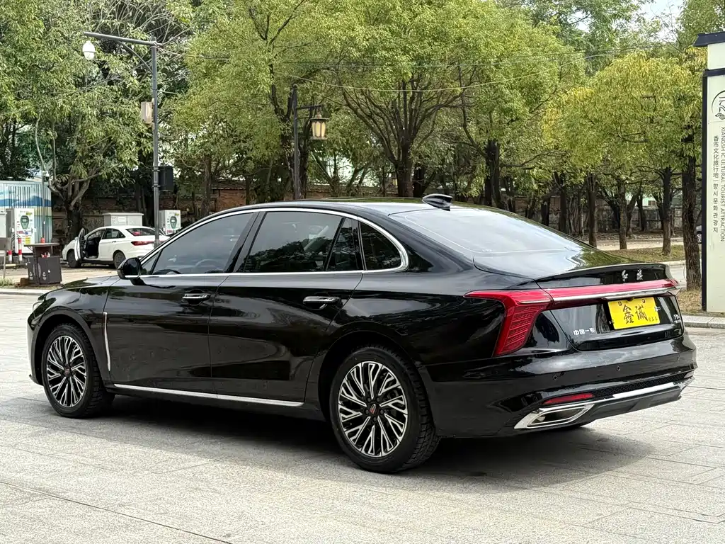 Hongqi H5 2025 — фото 16