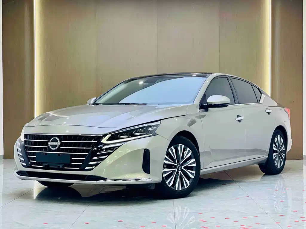 Nissan Teana 2023
